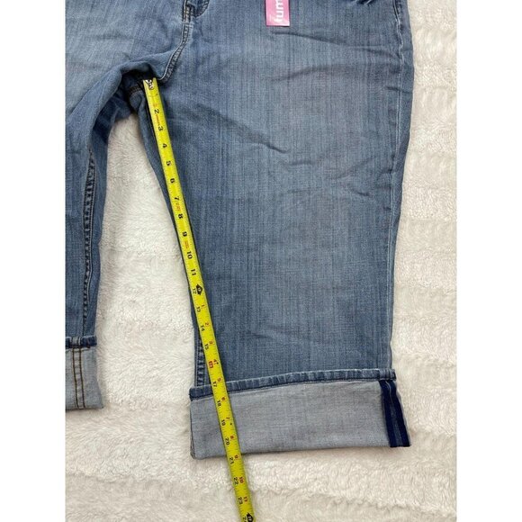 NEW Venezia Womens Jeans 28 Cropped Cuffed NWT Lane Bryant Light Wash 25" Inseam - Picture 7 of 10